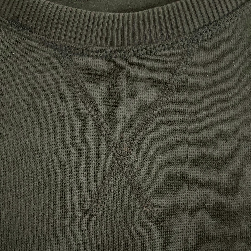 Men’s My Pillow Army Green Sweatshirt. Size: XL MSRP: $56